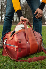 Afbeelding in Gallery-weergave laden, OMreizen